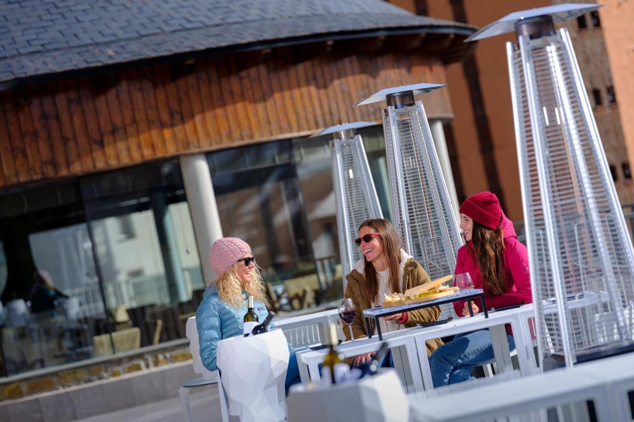 Snoe Aragon Hills Hotell Formigal Eksteriør bilde