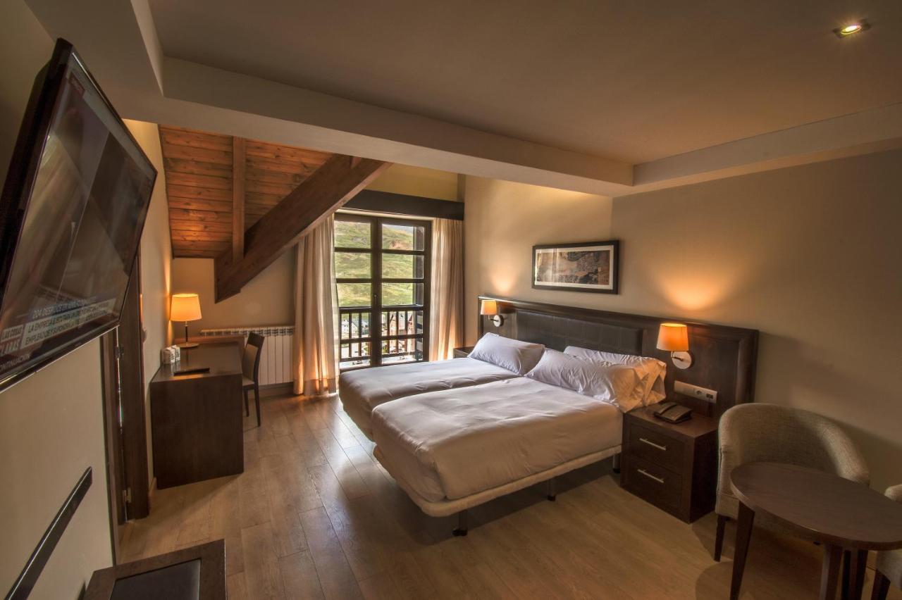 Snoe Aragon Hills Hotell Formigal Eksteriør bilde