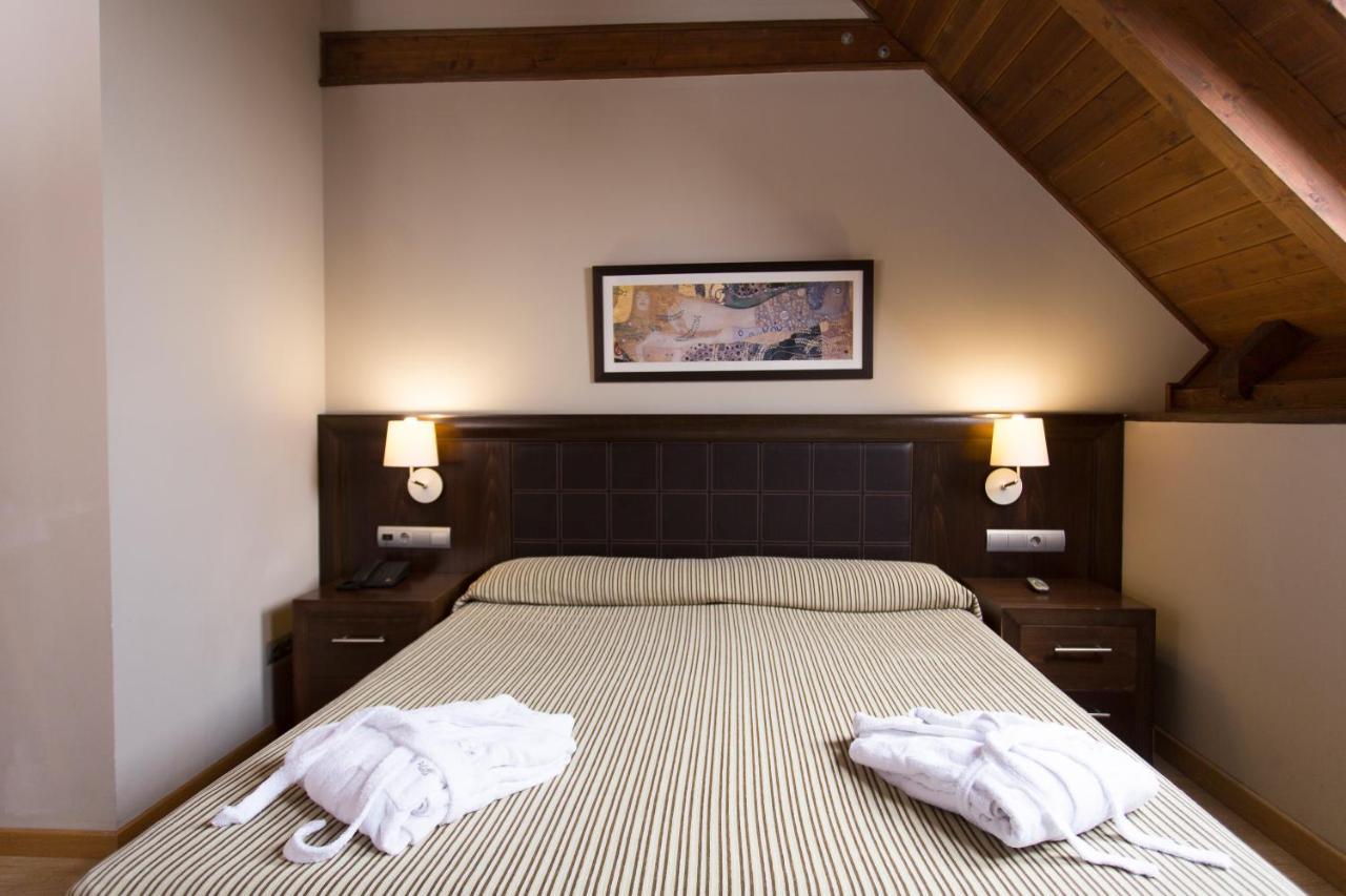 Snoe Aragon Hills Hotell Formigal Eksteriør bilde