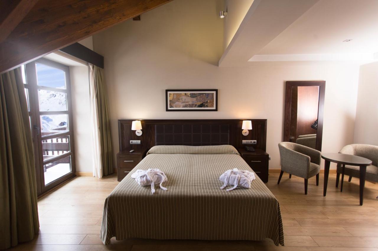 Snoe Aragon Hills Hotell Formigal Eksteriør bilde